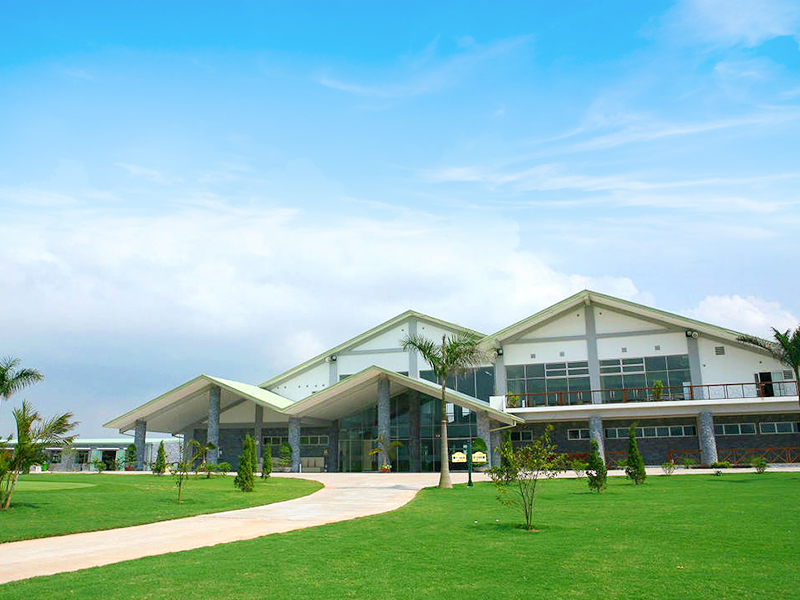 Tòa nhà Clubhouse sang trọng đẳng cấp tại Hanoi Golf Club Minh Trí