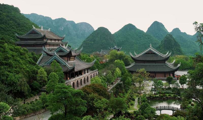 Quần thể khu du lịch tâm linh Chùa Tam Chúc Hà Nam