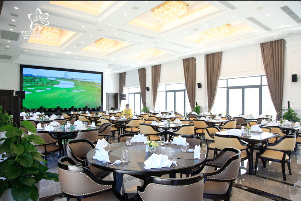 Nhà hàng Clubhouse sang trọng tại Tuần Châu Golf Resort