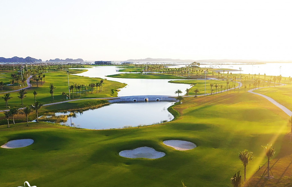Sân golf Hồ - Lake Course Tuần Châu