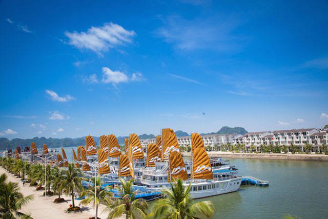Du thuyền nghỉ dưỡng Vịnh Hạ Long